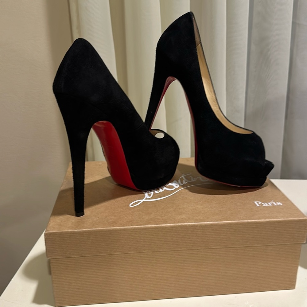 Christian Louboutin Palais Royal Peep Toe Black Suede Heels Stilettos  Size 36